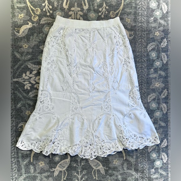 Vintage Dresses & Skirts - Vintage White Lace Midi Skirt by Lim’s